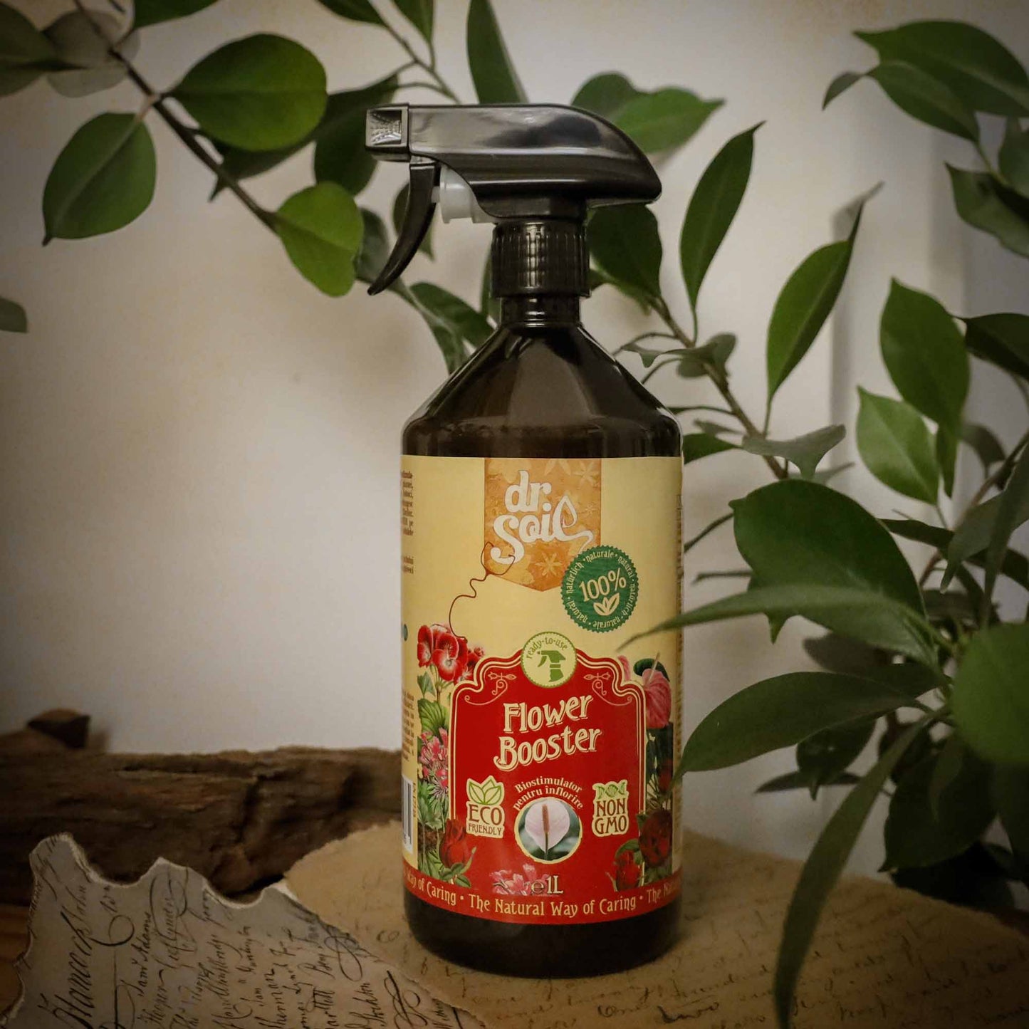 Dr.Soil FLOWER BOOSTER, biostimulator cu rolul de a stimula înflorirea, solutie gata de utilizare cu pulverizator de 1 litru
